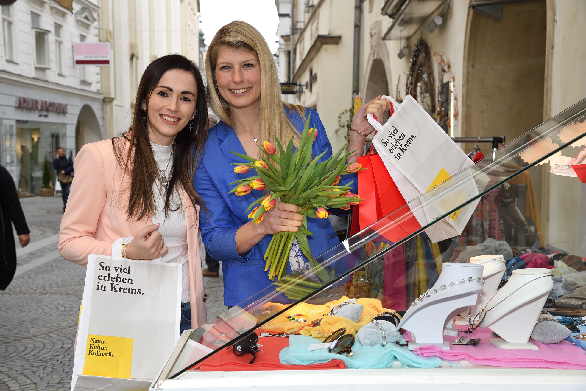 Ladies Shopping Day Fruehling_Shopping_reduziert.jpg